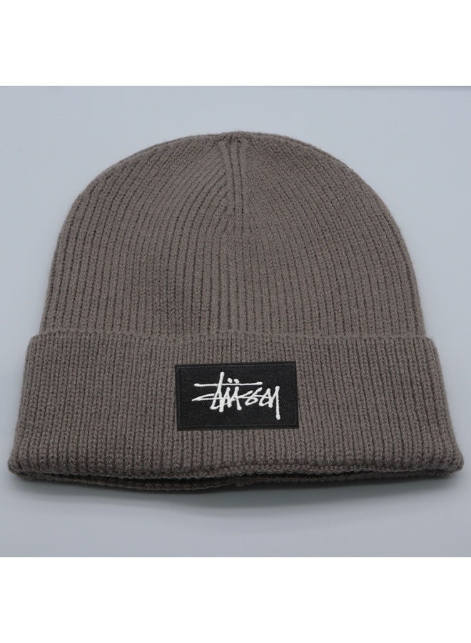 Stüssy Signature Logo Beanie – Iconic Streetwear Style Warm Winter Cap